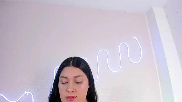 missweetpeach online show from November 9, 2025, 5:33 pm