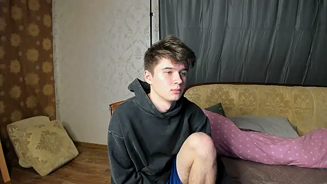 Snapshot of SherlockMax chatting on October 15, 2025, 6:41 pm SherlockMax online show from October 15, 2025, 6:41 pm