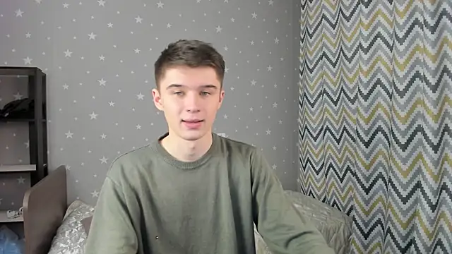 Snapshot of SherlockMax chatting on November 22, 2025, 3:55 pm SherlockMax online show from November 22, 2025, 3:55 pm