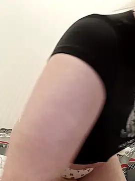 VikaKing online show from December 13, 2025, 7:53 pm