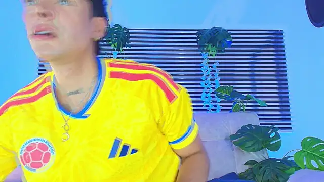 CamiiGuzmanX online show from July 7, 2026, 7:18 pm