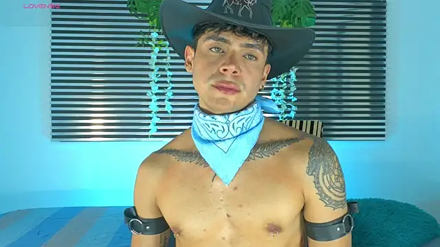 CamiiGuzmanX online show from July 11, 2026, 10:22 pm