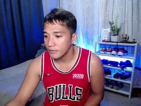 Snapshot of WildhunterMark chatting on July 31, 2026, 11:48 pm WildhunterMark online show from July 31, 2026, 11:48 pm