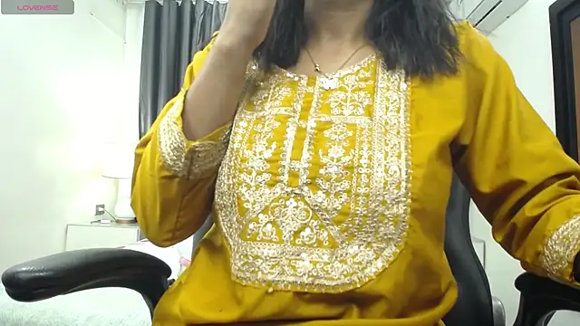 Snapshot of kairadayamai chatting on May 20, 2026, 12:11 pm kairadayamai online show from May 20, 2026, 12:11 pm