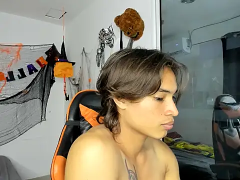 kenshi roa online show from October 30, 2025, 5:57 pm