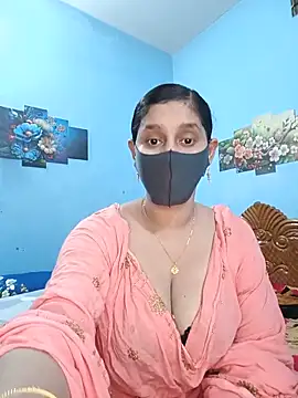 Cute Faria online show from May 20, 2026, 4:13 pm