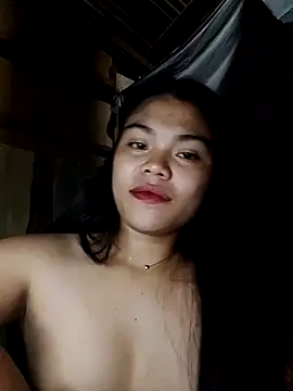 Snapshot of cloe_candy19 chatting on October 18, 2025, 3:24 pm cloe candy19 online show from October 18, 2025, 3:24 pm