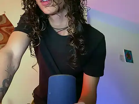 Snapshot of camille_delrey chatting on September 15, 2025, 12:32 am camille delrey online show from September 15, 2025, 12:32 am