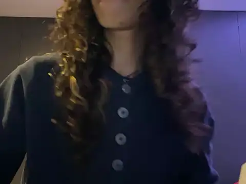 Snapshot of camille_delrey chatting on October 12, 2025, 5:39 am camille delrey online show from October 12, 2025, 5:39 am