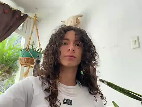 Snapshot of camille_delrey chatting on October 26, 2025, 6:03 pm camille delrey online show from October 26, 2025, 6:03 pm