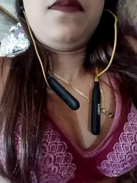 Snapshot of payalsharma95 chatting on October 8, 2025, 5:43 pm payalsharma95 online show from October 8, 2025, 5:43 pm