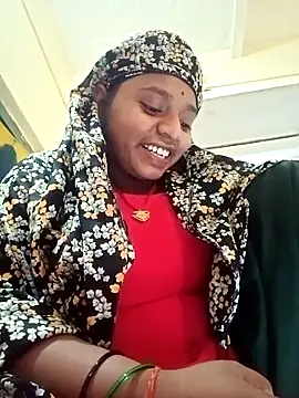 Hot crety online show from December 5, 2025, 9:51 am