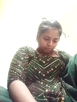 Hot crety online show from December 20, 2025, 3:19 pm