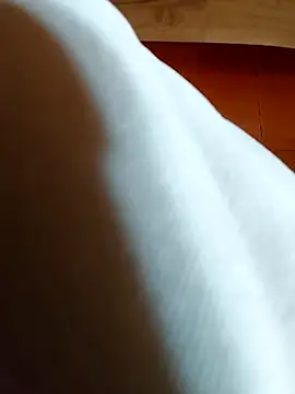 Snapshot of meomeocute chatting on November 6, 2025, 4:46 am meomeocute online show from November 6, 2025, 4:46 am