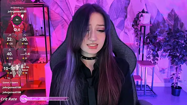 Snapshot of LiliLuna chatting on September 24, 2025, 10:24 pm LiliLuna online show from September 24, 2025, 10:24 pm