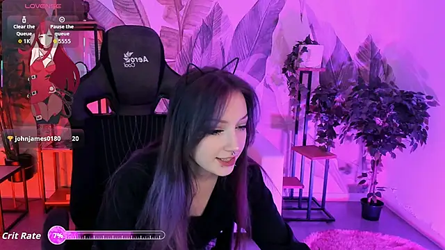 Snapshot of LiliLuna chatting on October 4, 2025, 1:20 pm LiliLuna online show from October 4, 2025, 1:20 pm