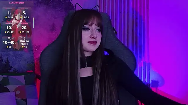 LiliLuna online show from March 11, 2026, 12:33 pm