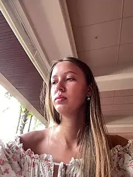 Snapshot of ElliRose chatting on October 15, 2025, 2:01 am ElliRose online show from October 15, 2025, 2:01 am