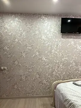 Snapshot of ElliRose chatting on November 11, 2025, 7:19 am ElliRose online show from November 11, 2025, 7:19 am