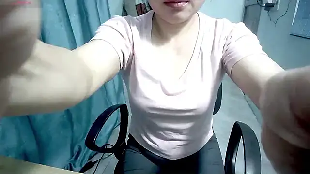 Snapshot of _Sara_768 chatting on December 3, 2025, 1:02 am Sara 768 online show from December 3, 2025, 1:02 am