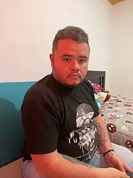 Snapshot of Chimbo-1996 chatting on September 10, 2025, 6:08 pm Chimbo-1996 online show from September 10, 2025, 6:08 pm