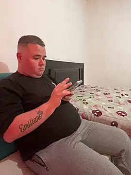 Snapshot of Chimbo-1996 chatting on September 13, 2025, 6:18 pm Chimbo-1996 online show from September 13, 2025, 6:18 pm