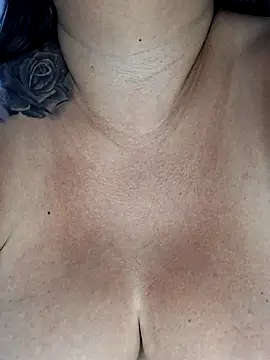 Snapshot of NARNYALABELLA chatting on October 5, 2025, 12:53 am NARNYALABELLA online show from October 5, 2025, 12:53 am