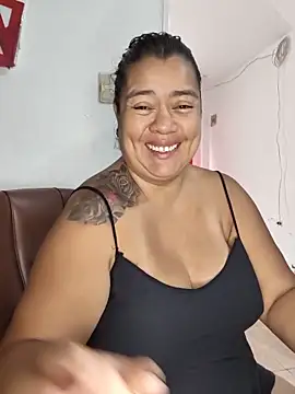NARNYALABELLA online show from June 9, 2026, 1:12 pm