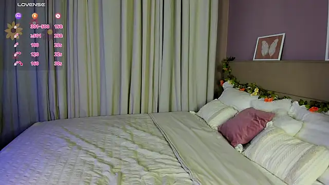 Snapshot of Rina_Panic chatting on May 9, 2026, 1:00 am Rina Panic online show from May 9, 2026, 1:00 am