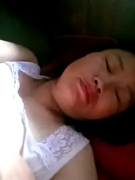 Snapshot of maple694 chatting on September 18, 2025, 12:01 am maple694 online show from September 18, 2025, 12:01 am