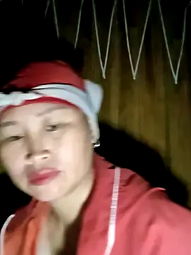 Snapshot of maple694 chatting on September 29, 2025, 1:05 pm maple694 online show from September 29, 2025, 1:05 pm