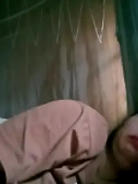 Snapshot of maple694 chatting on October 28, 2025, 12:14 am maple694 online show from October 28, 2025, 12:14 am