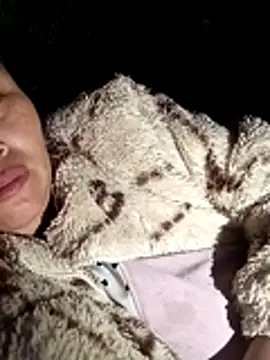 Snapshot of maple694 chatting on November 17, 2025, 11:43 pm maple694 online show from November 17, 2025, 11:43 pm