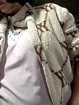 Snapshot of maple694 chatting on November 19, 2025, 2:55 am maple694 online show from November 19, 2025, 2:55 am