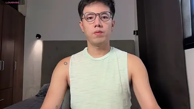 Addictiveboi online show from May 5, 2026, 2:41 am