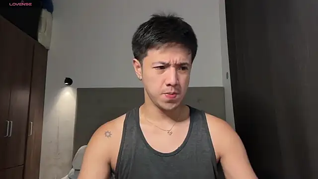 Snapshot of Addictiveboi chatting on June 5, 2026, 4:52 am Addictiveboi online show from June 5, 2026, 4:52 am