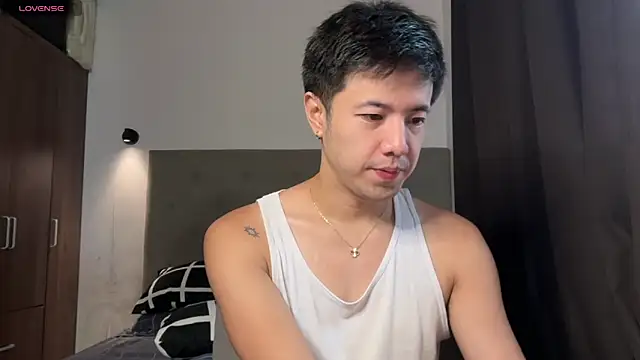 Snapshot of Addictiveboi chatting on June 14, 2026, 3:41 am Addictiveboi online show from June 14, 2026, 3:41 am