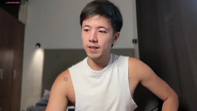 Addictiveboi online show from July 13, 2026, 5:54 am