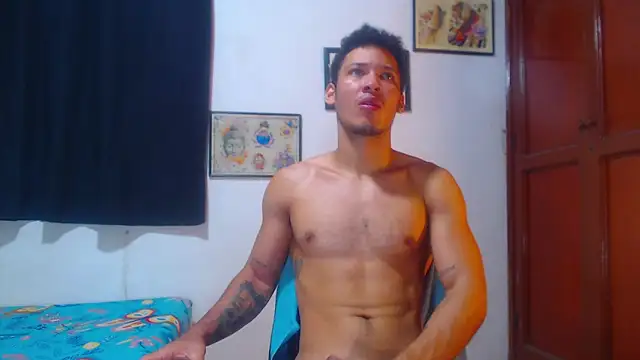 Snapshot of RuiMaddoox chatting on September 23, 2025, 11:02 am RuiMaddoox online show from September 23, 2025, 11:02 am