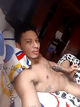 Snapshot of RuiMaddoox chatting on October 3, 2025, 1:52 pm RuiMaddoox online show from October 3, 2025, 1:52 pm