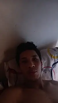 Snapshot of RuiMaddoox chatting on November 2, 2025, 5:37 pm RuiMaddoox online show from November 2, 2025, 5:37 pm