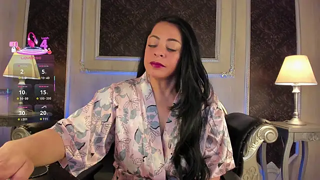 Snapshot of adelinemoretti chatting on October 7, 2025, 5:54 pm adelinemoretti online show from October 7, 2025, 5:54 pm