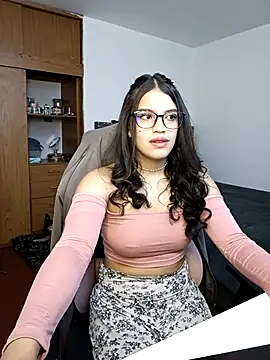 Snapshot of asumi_18 chatting on October 1, 2025, 11:49 am asumi 18 online show from October 1, 2025, 11:49 am