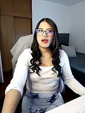 Snapshot of asumi_18 chatting on November 28, 2025, 9:50 pm asumi 18 online show from November 28, 2025, 9:50 pm