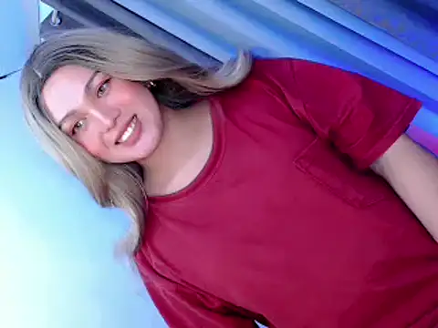 Snapshot of Sweet_angelinax chatting on May 4, 2026, 11:50 am Sweet angelinax online show from May 4, 2026, 11:50 am