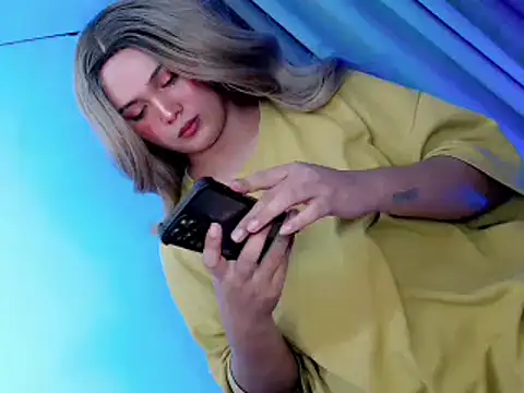 Snapshot of Sweet_angelinax chatting on May 15, 2026, 11:28 am Sweet angelinax online show from May 15, 2026, 11:28 am