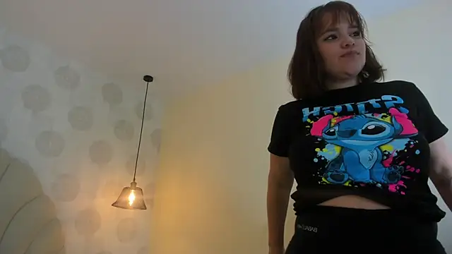 Snapshot of GIANAMILLER6 chatting on July 17, 2026, 12:12 pm GIANAMILLER6 online show from July 17, 2026, 12:12 pm