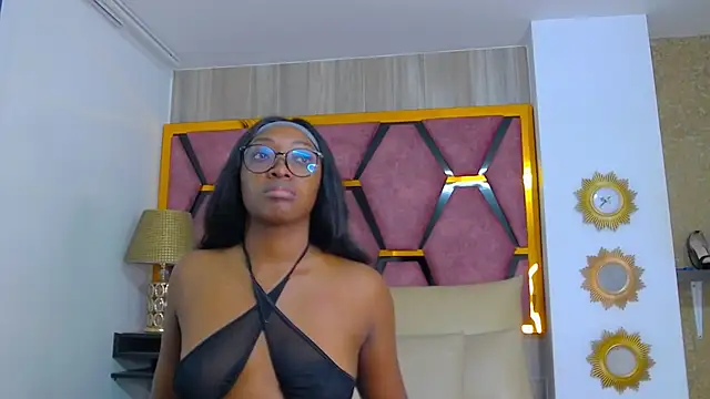 Snapshot of YallianaBrooks chatting on June 16, 2026, 11:57 am YallianaBrooks online show from June 16, 2026, 11:57 am