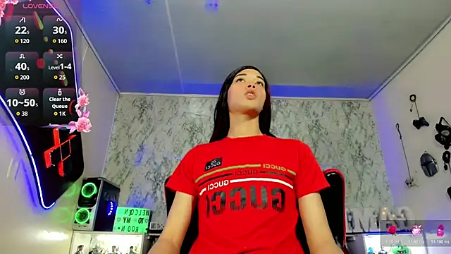 Madison Mujica online show from October 7, 2025, 11:18 am