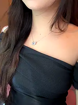 Nana kute20 online show from September 19, 2025, 1:18 am